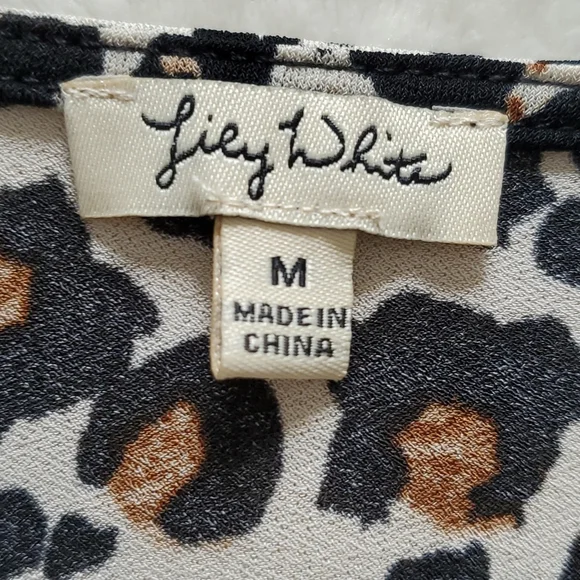 Blousy leopard print top - Picture 4 of 8